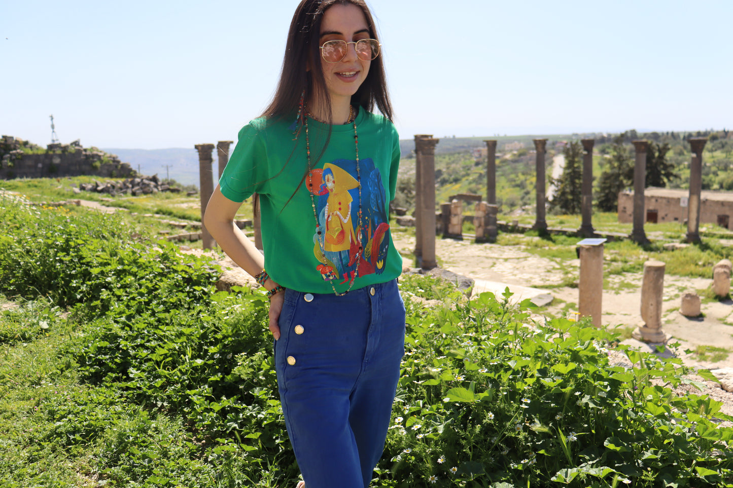 Layla - Short-Sleeve Unisex T-Shirt